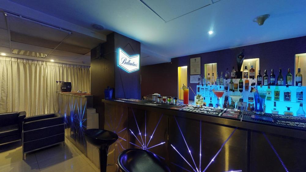 37Th Crescent Hotel Bengaluru Eksteriør billede