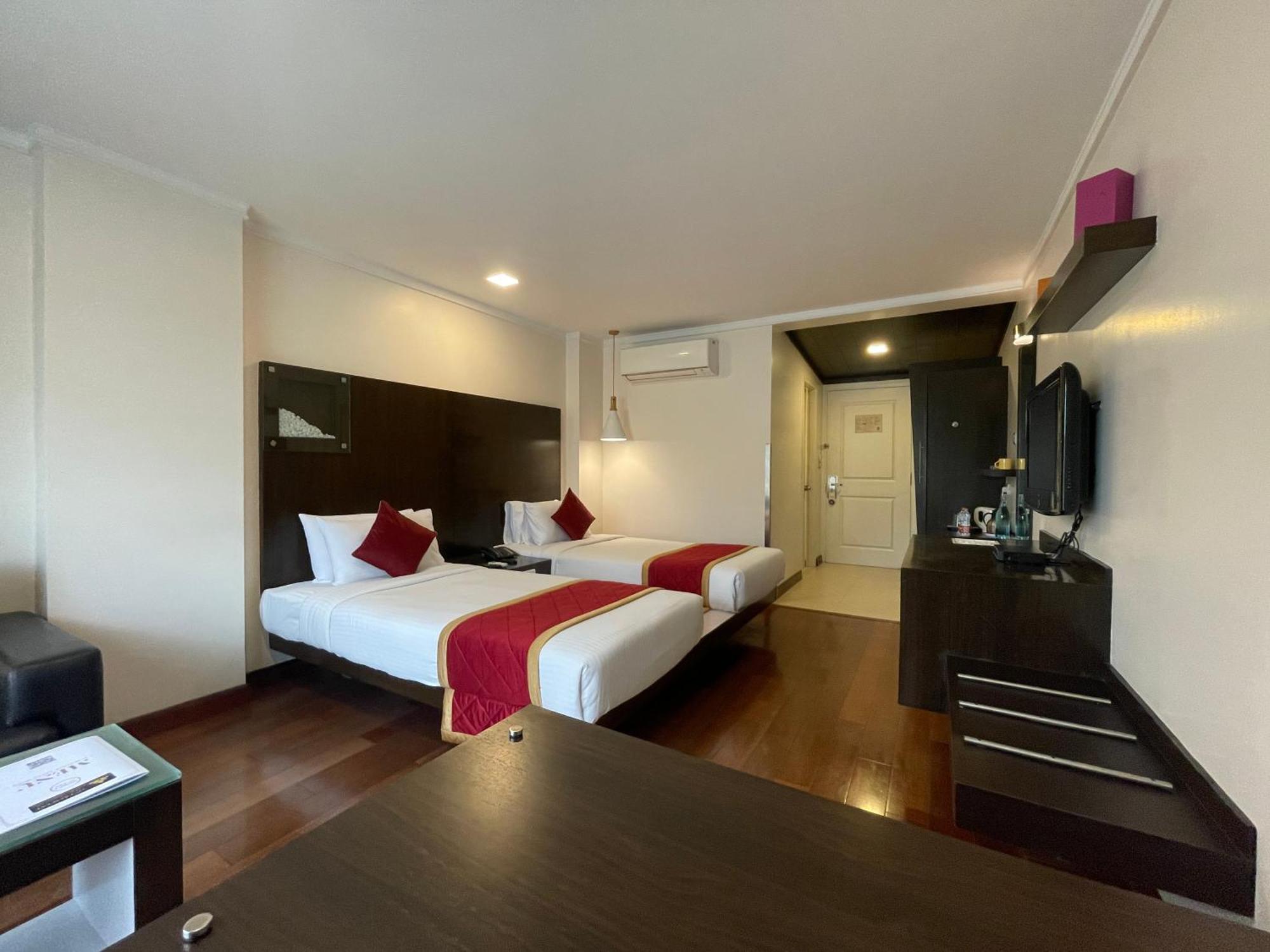 37Th Crescent Hotel Bengaluru Eksteriør billede