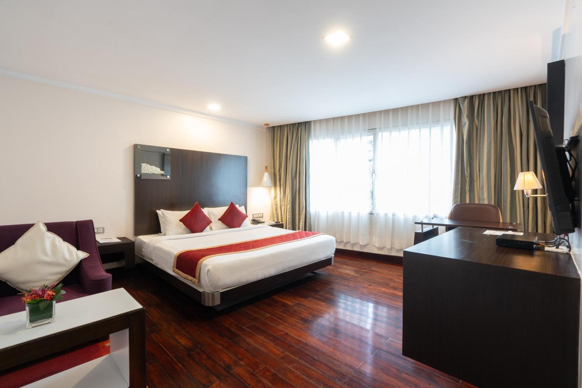 37Th Crescent Hotel Bengaluru Eksteriør billede